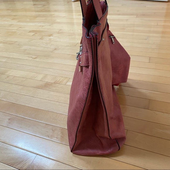 Marc Jacobs Leather Tote Purse - Picture 4 of 13